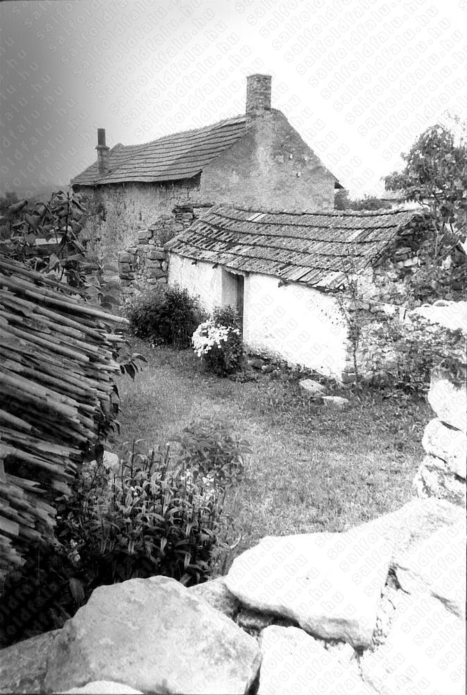 Archív kép u877x-024