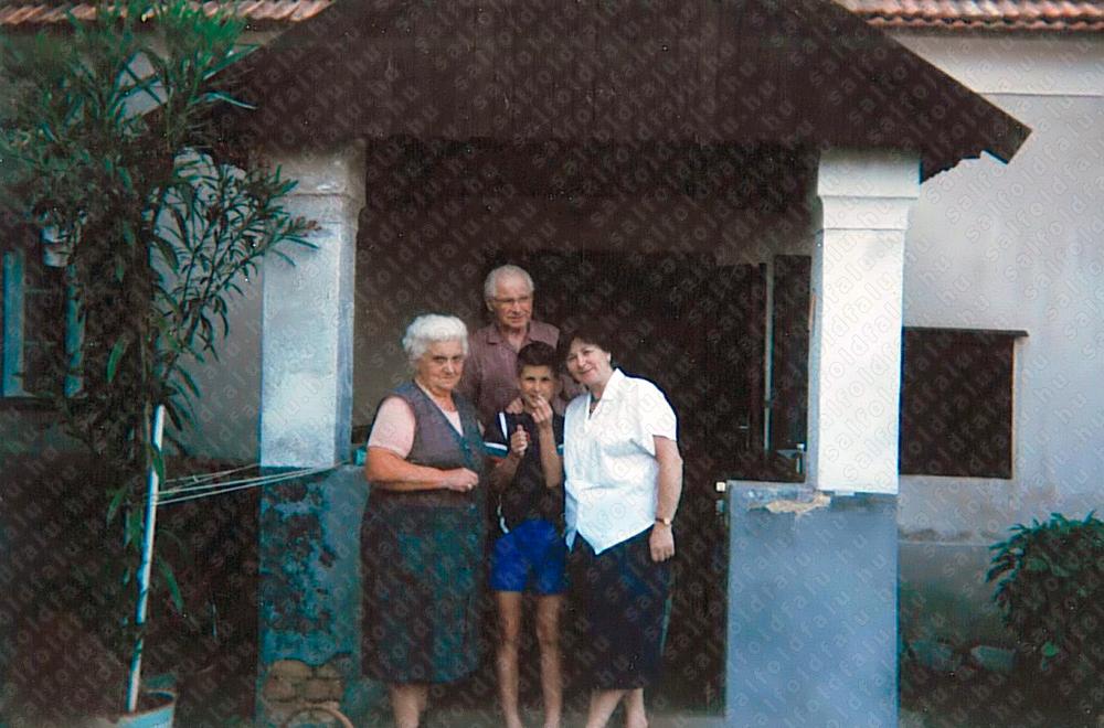 Archív kép u877x-04