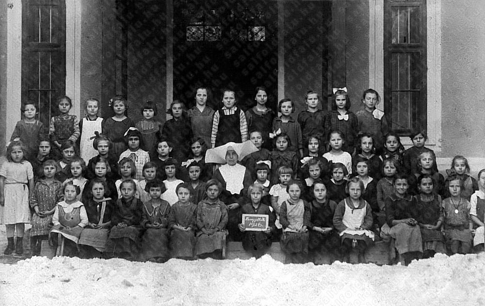 Archív kép u877x-09