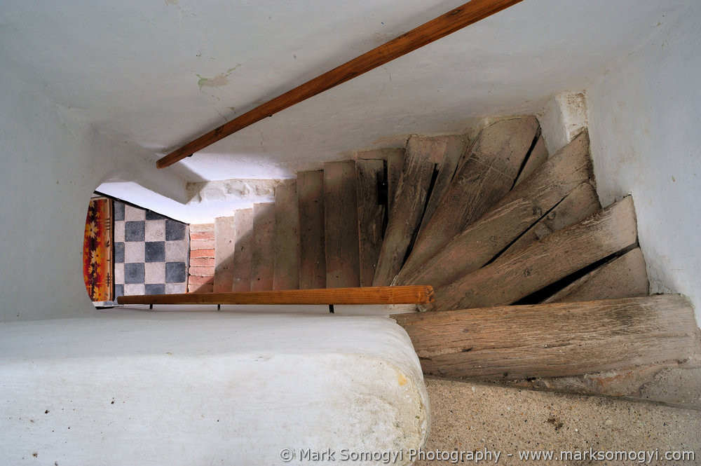 Szent Máté-templom, karzati feljáró. Fotó: Somogyi Márk - www.somogyimark.hu